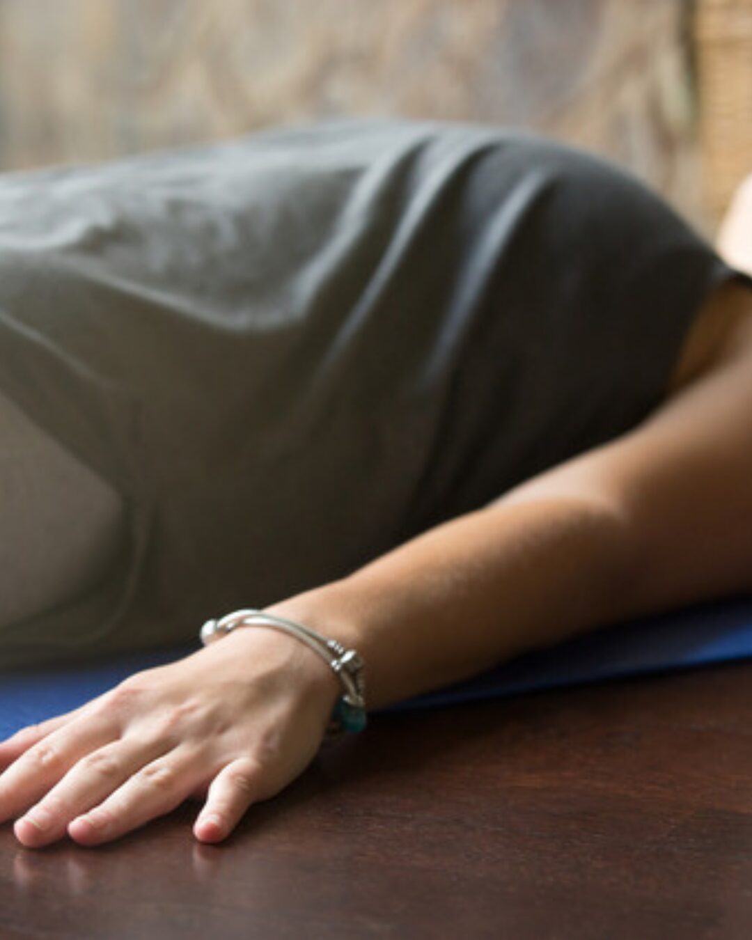 white cold modern simple album cover (1080 x 1350 px) (1)